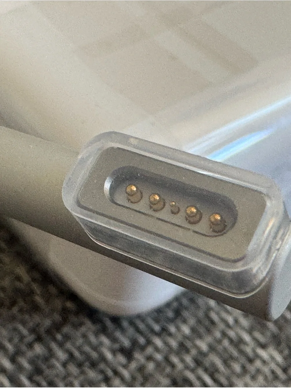 Apple White MacBook MagSafe 85W Power Adapter Charger A1343 2010